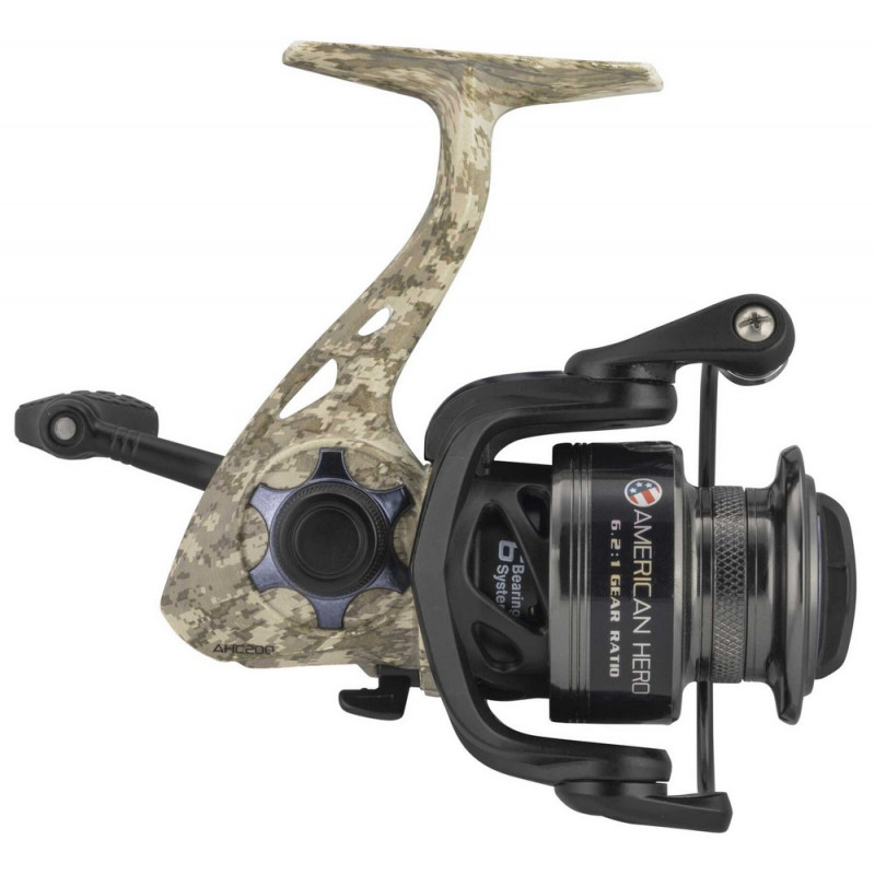 06_carrete_lews_reel-american_hero_camo_spinning.jpg