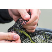 07_sacadera_matrix_carp_landing_net_rubberised_mesh.jpg
