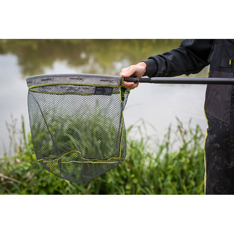 05_sacadera_matrix_carp_landing_net_rubberised_mesh.jpg