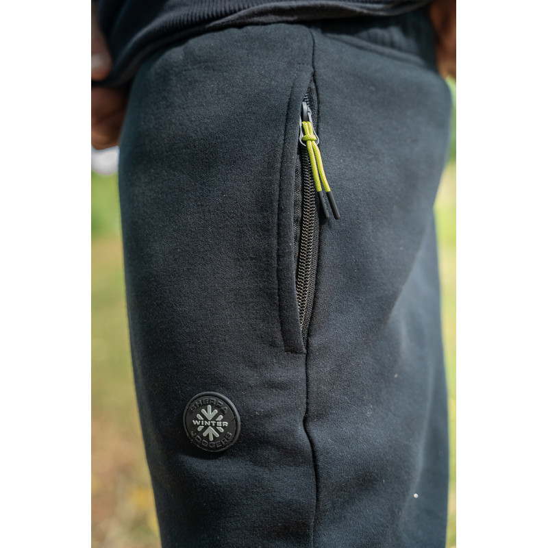12_pantalones_matrix_black_thermal_sherpa_joggers_gpr339.jpg