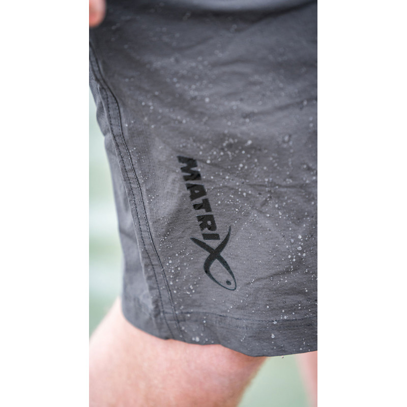 12_pantalon_matrix_lightweight_water_resistant_shorts_gpr230.jpg