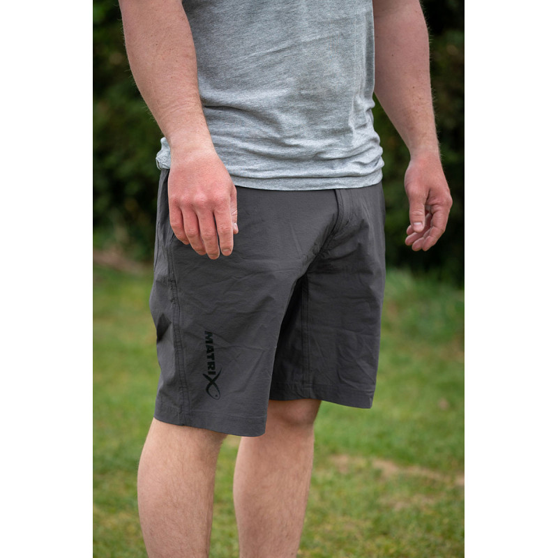 11_pantalon_matrix_lightweight_water_resistant_shorts_gpr230.jpg