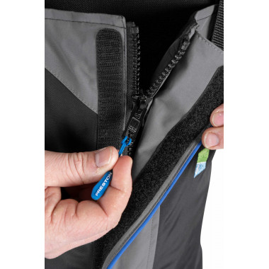 Modelo Preston Celius Bib & Brace